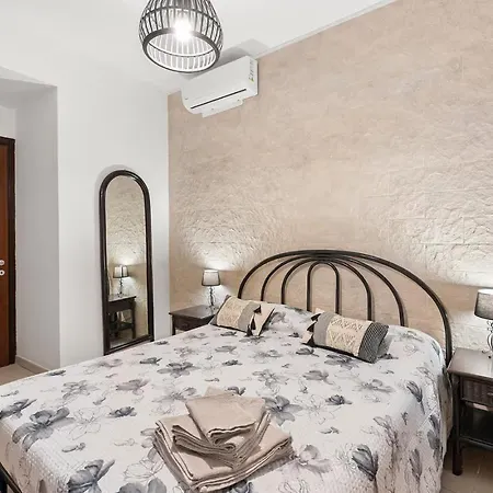 Dimora Del Chiostro Πανσιόν Οριστάνο