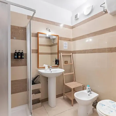 Dimora Del Chiostro Гостевой дом 3*